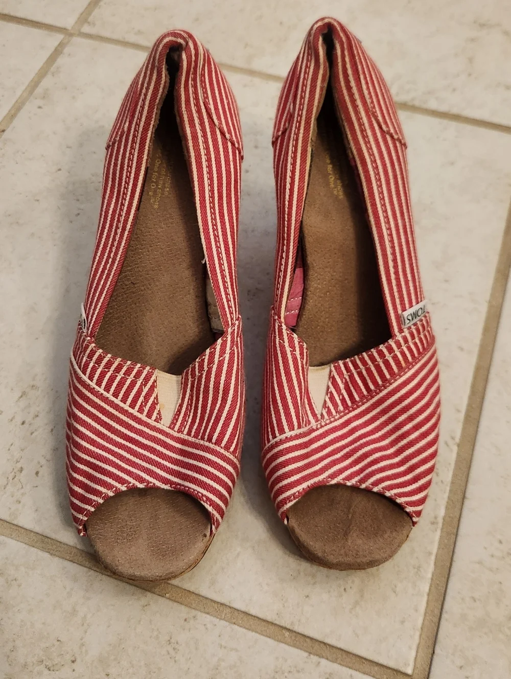 TOMS Red Stripe Canvas Peep Toe Cork Wedge Heels Sandals Women's Size 9